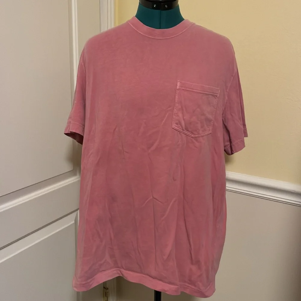 J. CREW Men's vintage Pink T-Shirt